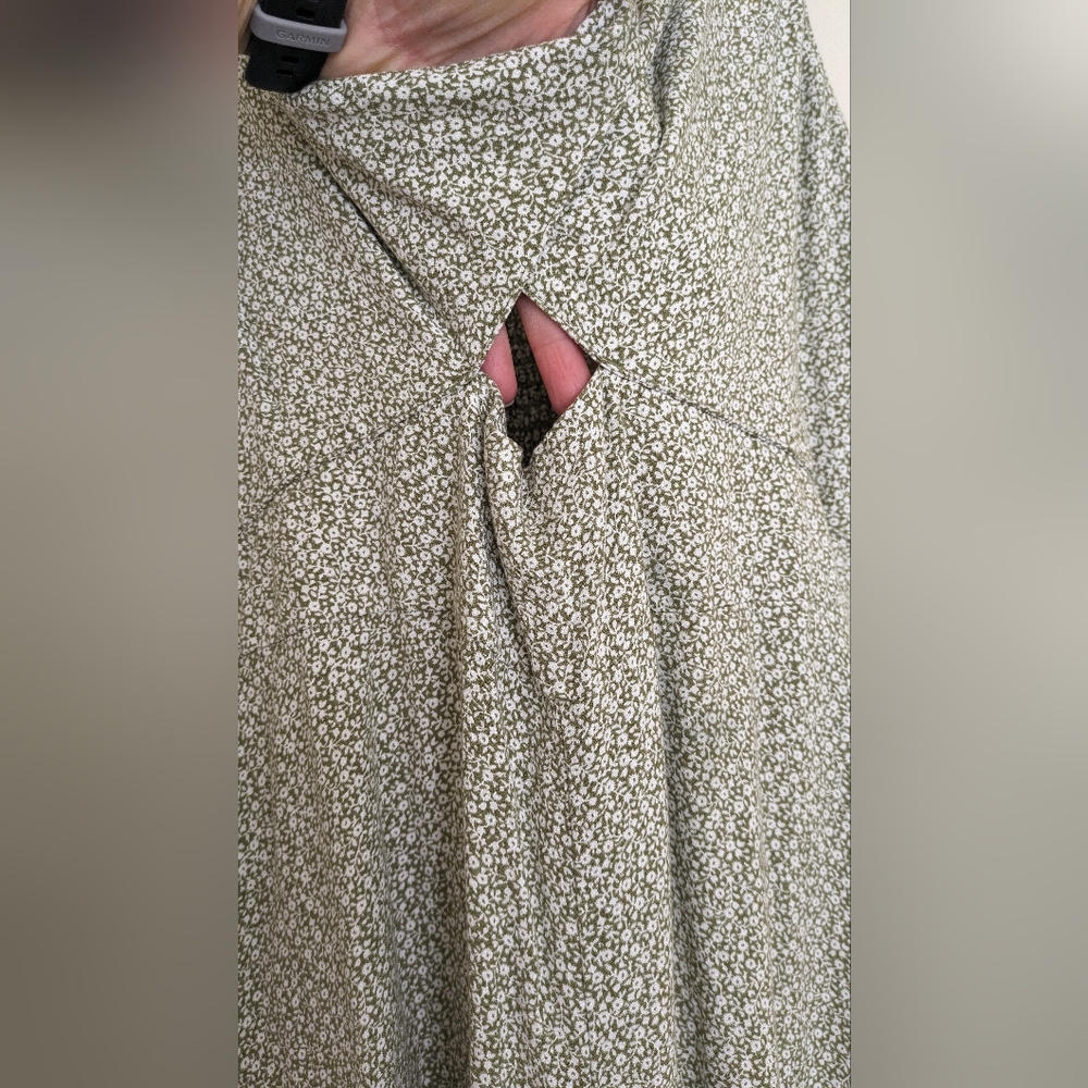 Abercrombie cutout wide leg jumpsuit - Picture 3 of 14